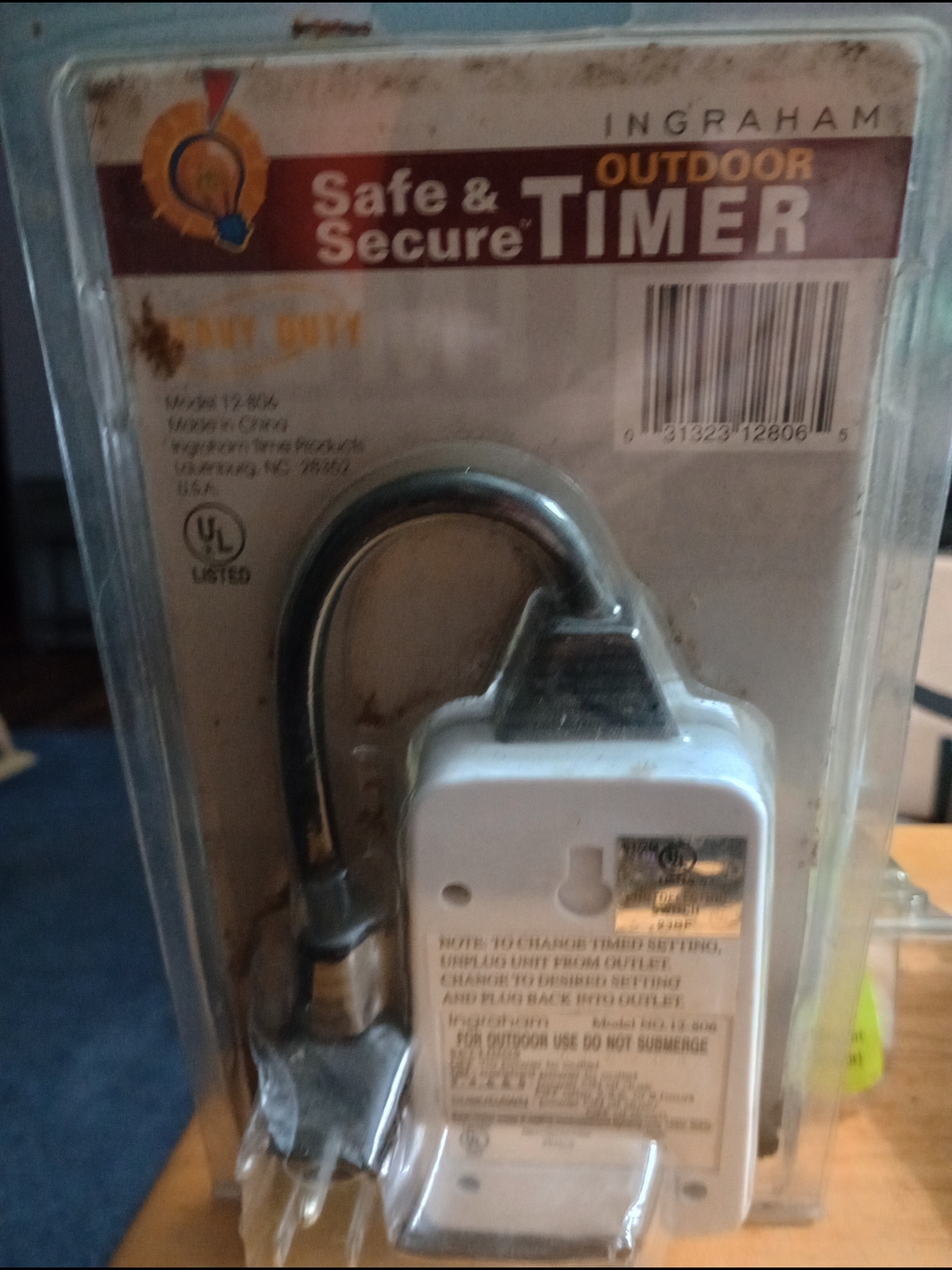 Outdoor Timer - White Safe & Secure Photocell Control - Picture 2 of 2